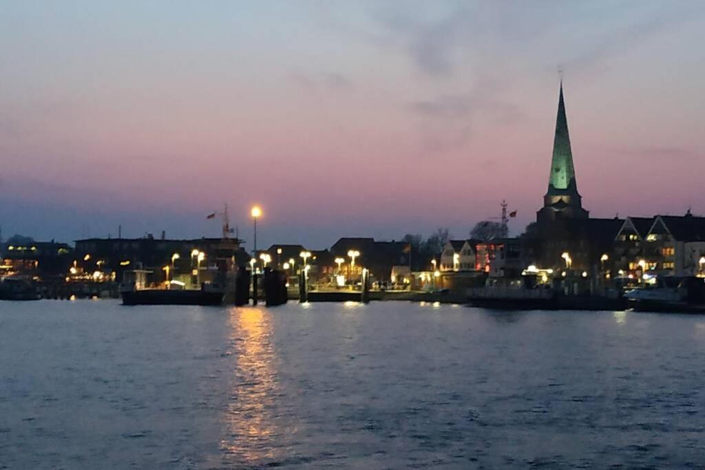 Traveloge Mit Schwimmbad Und Sauna Lubeck Ngoại thất bức ảnh